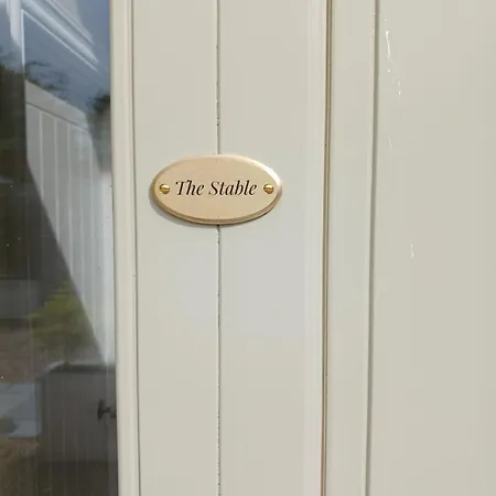 Апартаменты Westfield Barn